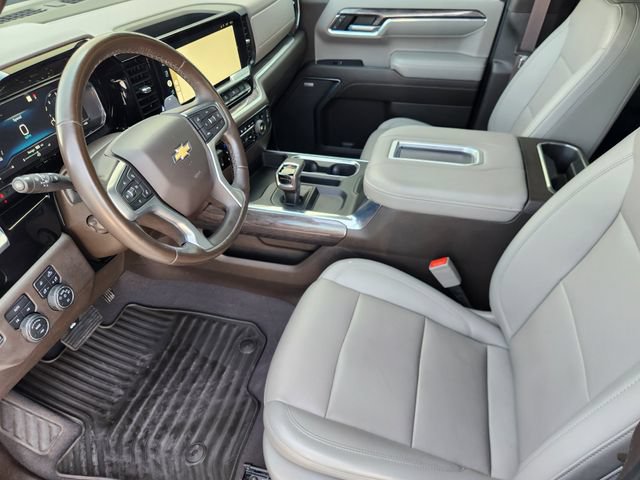 Used 2022 Chevrolet Silverado 1500 LTZ w/ LTZ Premium Texas Edition AWD/4WD image 4