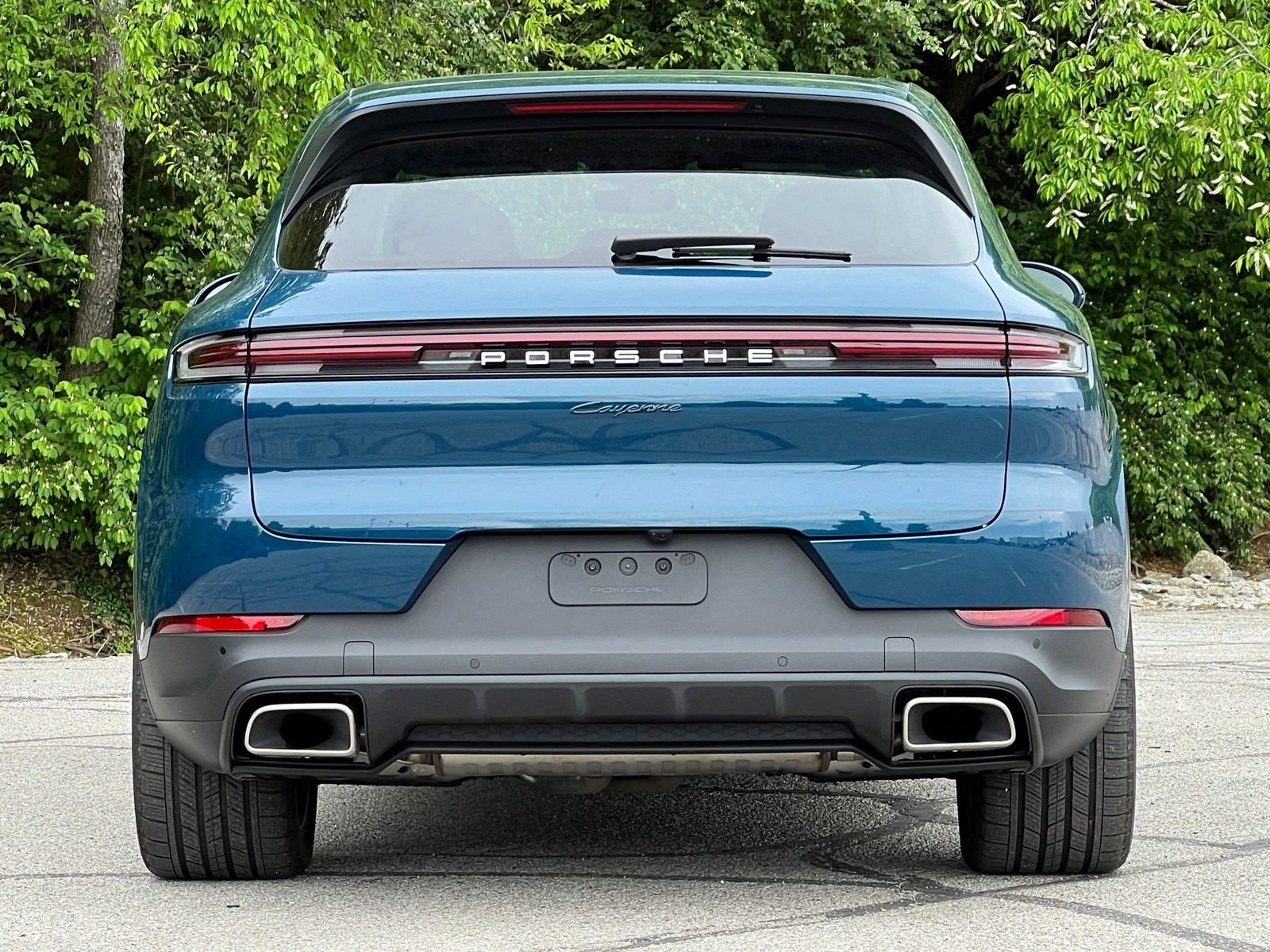Certified 2024 Porsche Cayenne w/ Premium Package AWD/4WD image 8