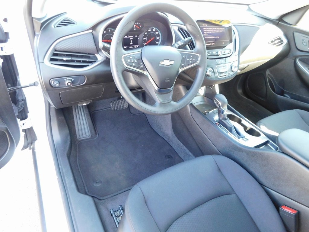 Used 2024 Chevrolet Malibu LS w/ Driver Confidence Package image 14