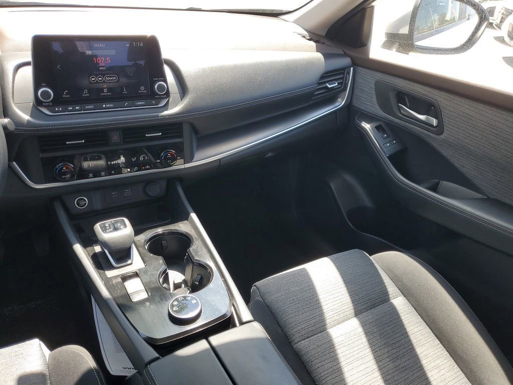 Used 2023 Nissan Rogue SV AWD/4WD image 14