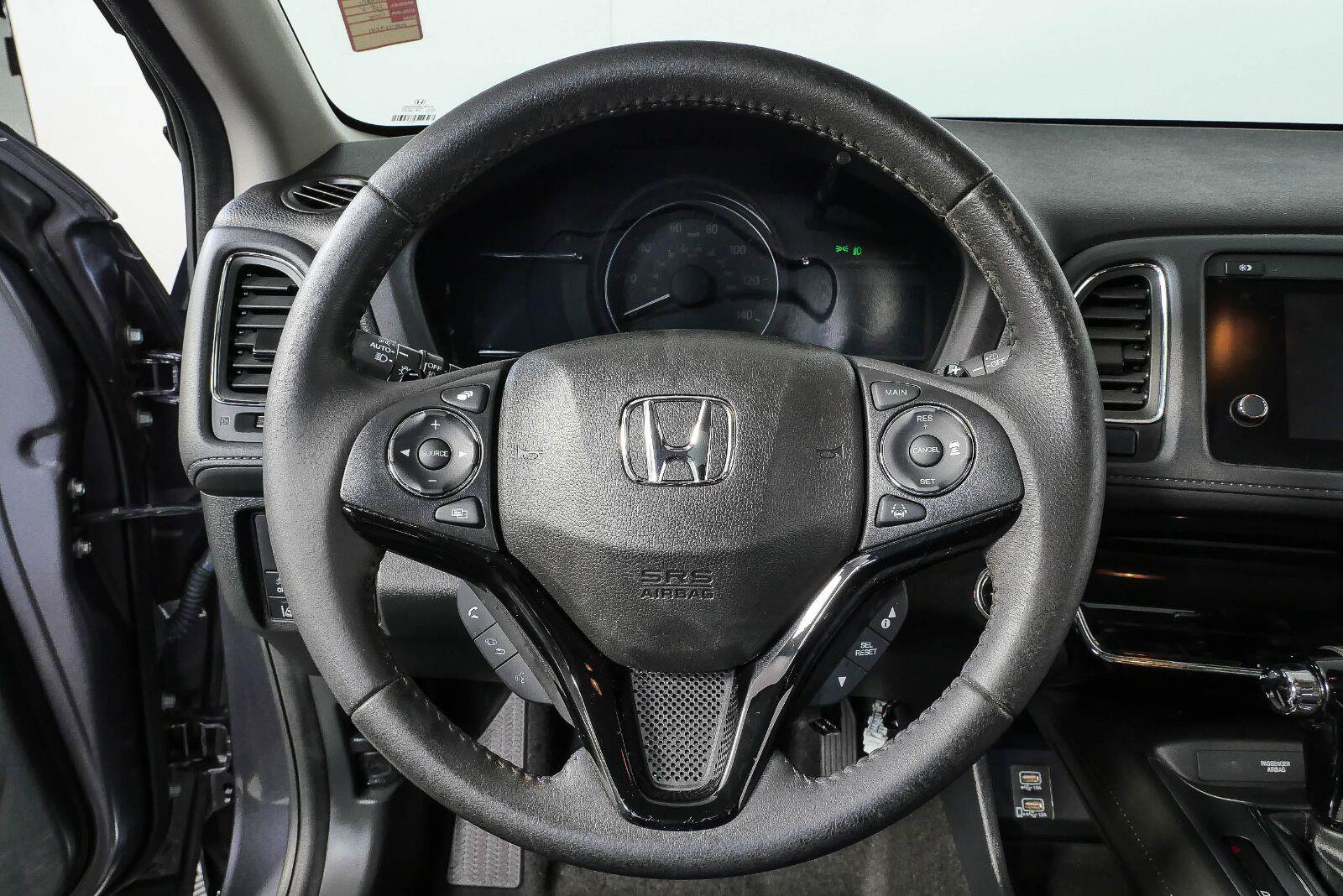 Used 2021 Honda HR-V EX-L image 10