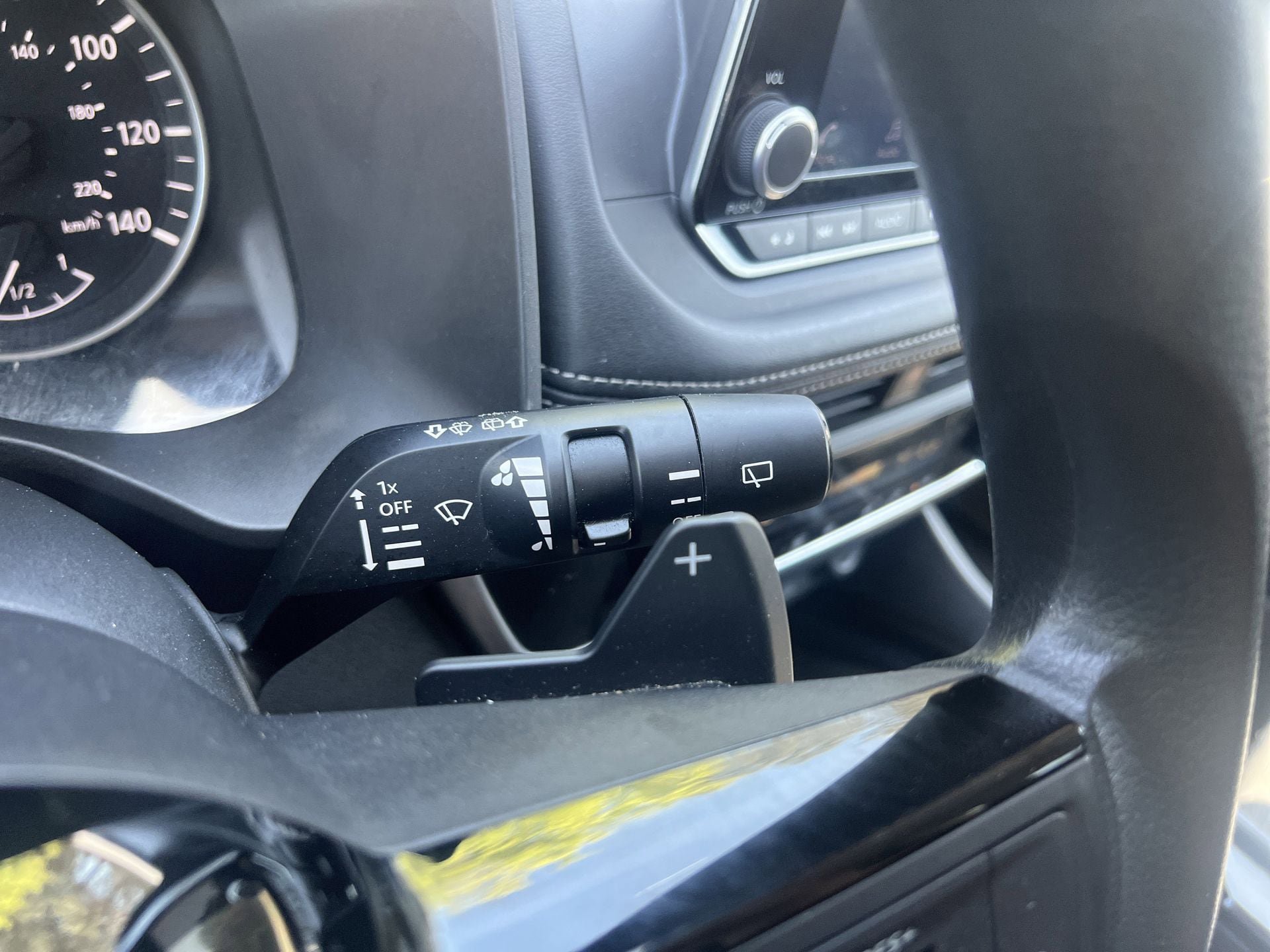 Used 2023 Nissan Rogue SV AWD/4WD image 31