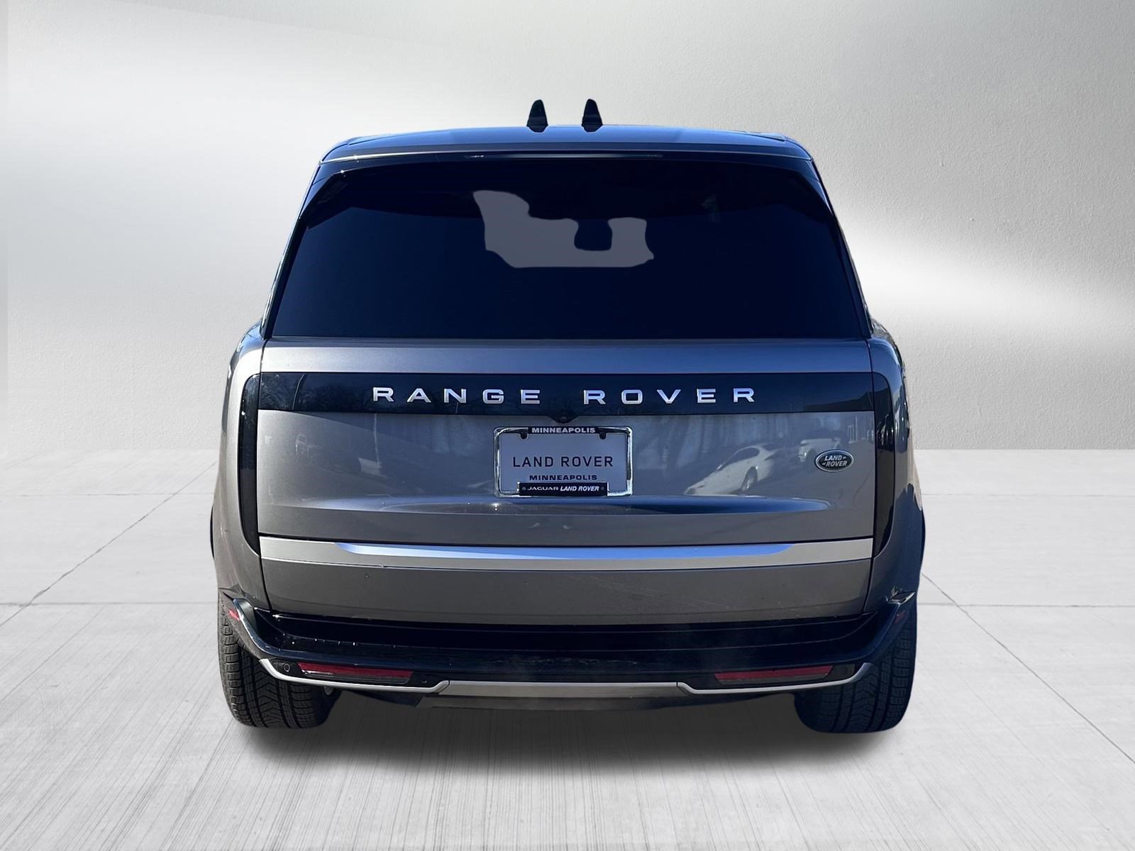 Certified 2023 Land Rover Range Rover Long Wheelbase Autobiography AWD/4WD image 6