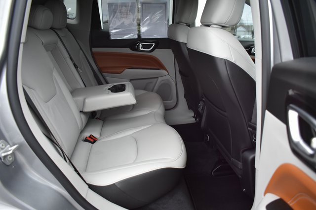 Used 2022 Jeep Compass Limited image 35