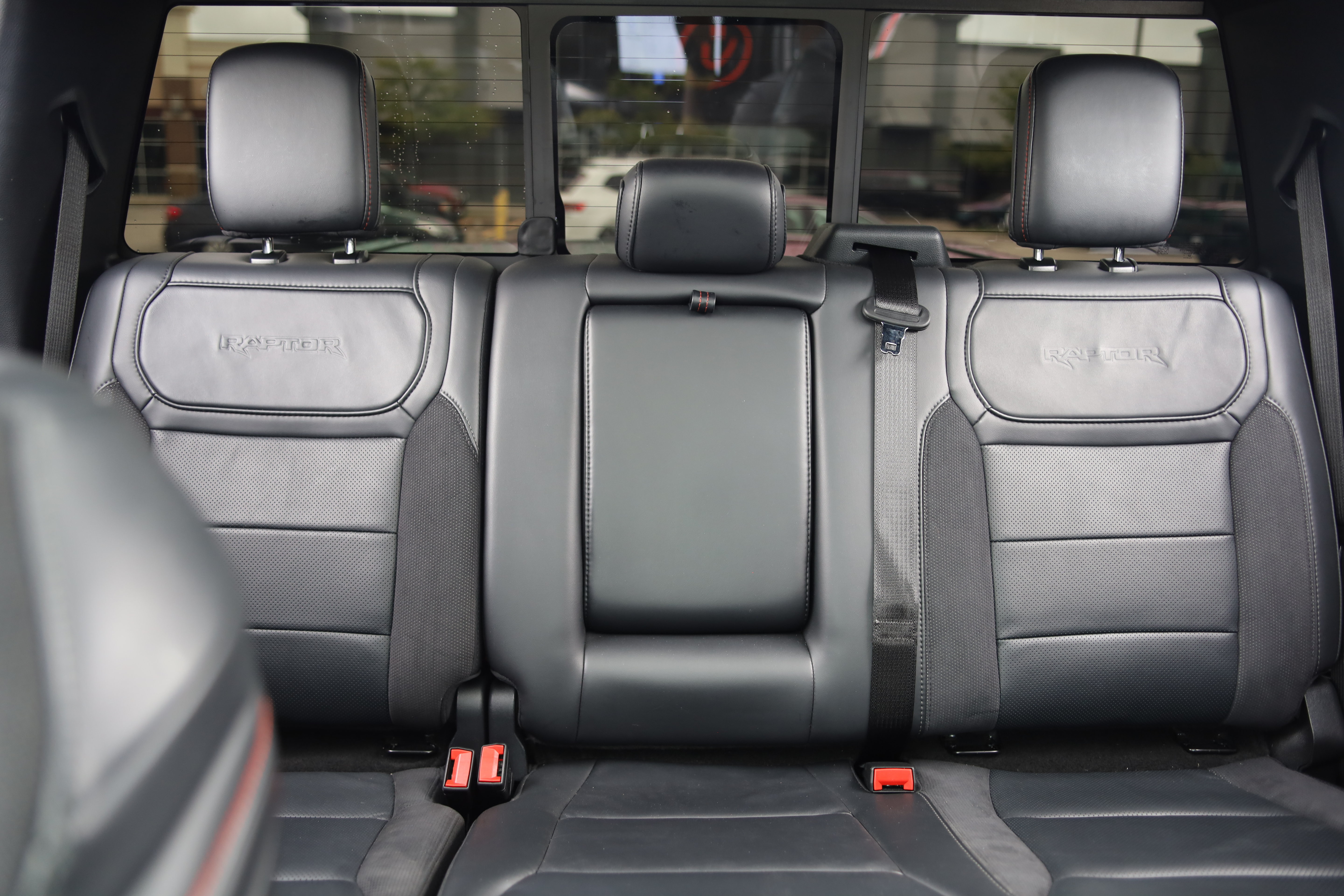 Used 2025 Ford F150 Raptor AWD/4WD image 33