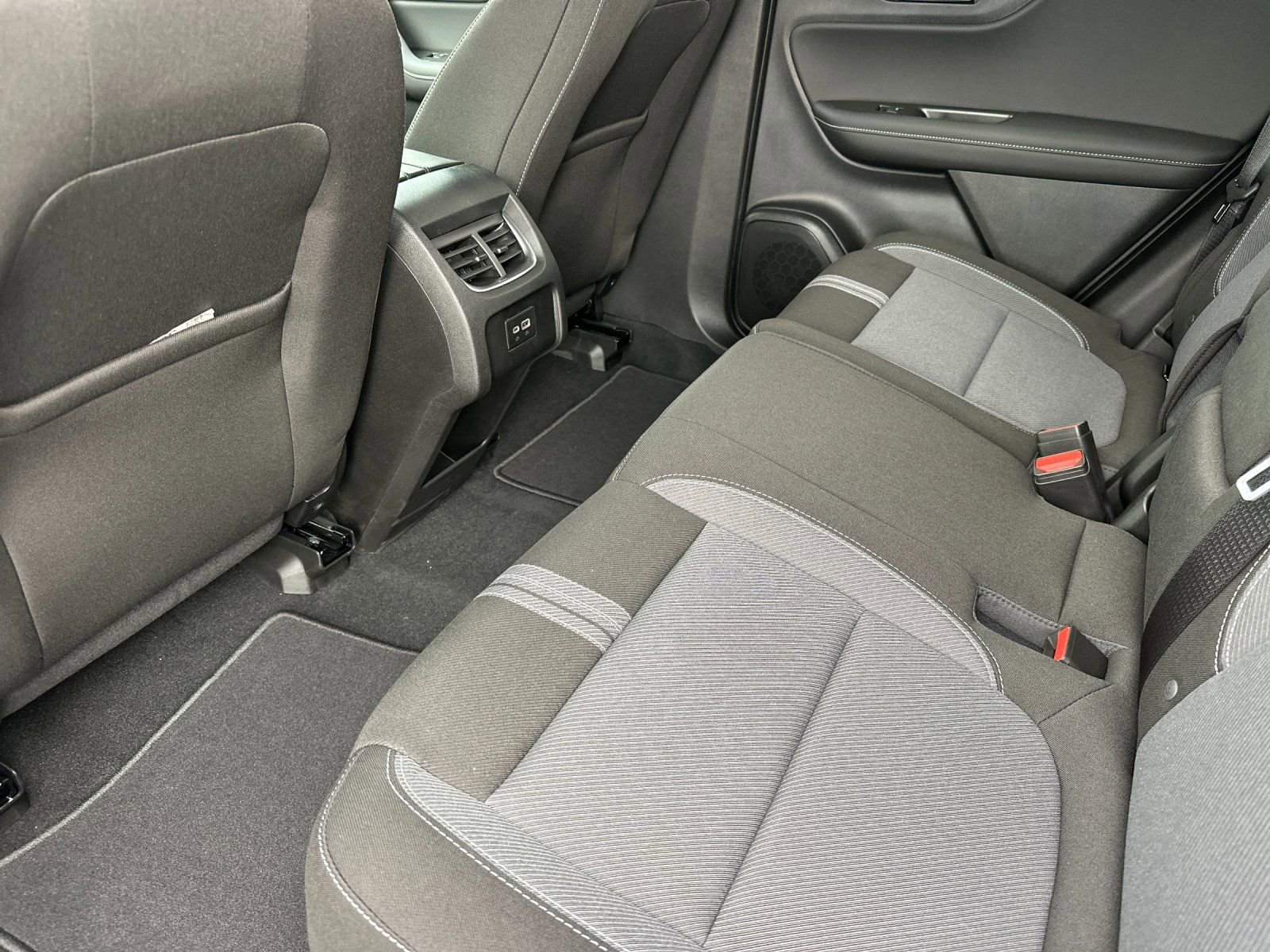 New 2025 Chevrolet Blazer LT w/ Driver Confidence Package image 13