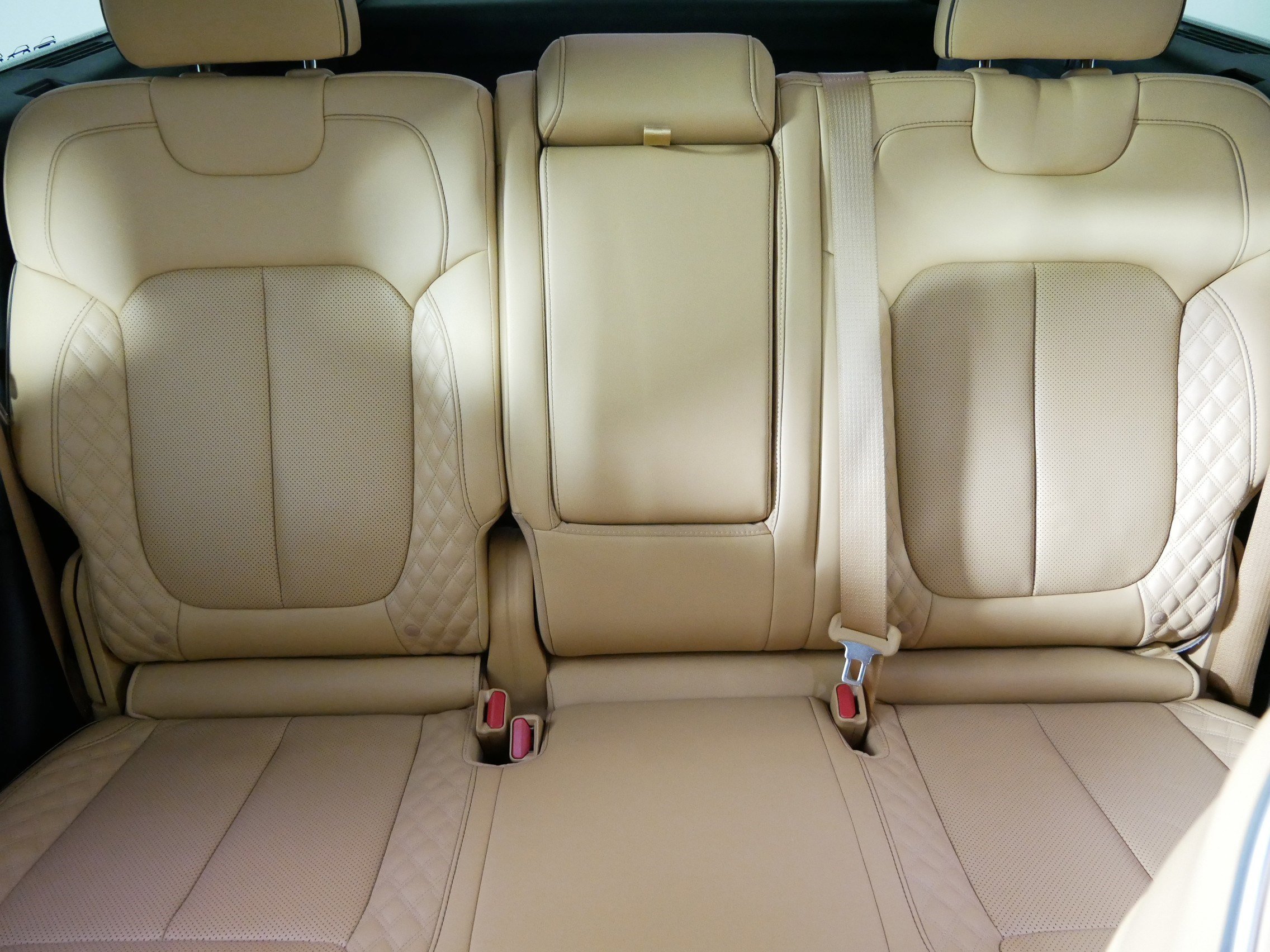 Used 2023 Jeep Grand Cherokee Summit w/ Luxury Tech Group V image 13