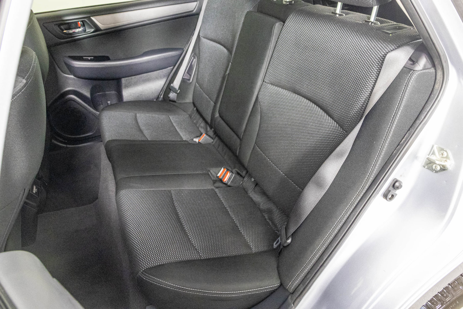 Used 2018 Subaru Outback 2.5i Premium AWD/4WD image 38