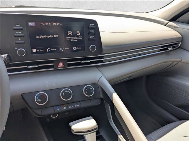 New 2026 Hyundai Elantra SE FWD image 13