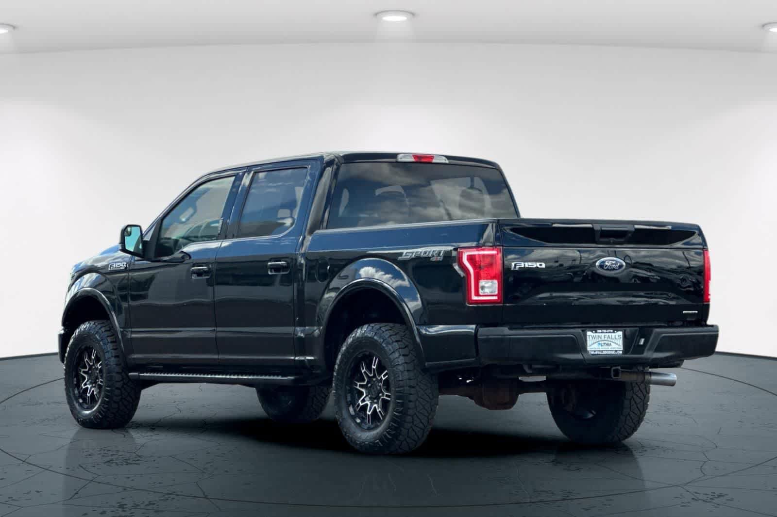 Used 2016 Ford F150 XLT w/ Equipment Group 301A Mid AWD/4WD image 8