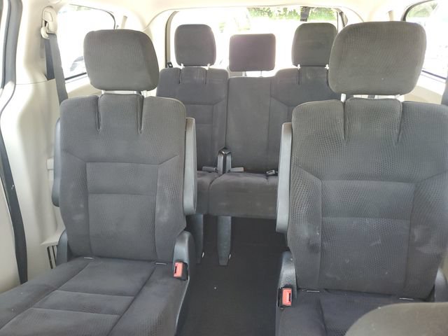 Used 2016 Dodge Grand Caravan SXT FWD image 24
