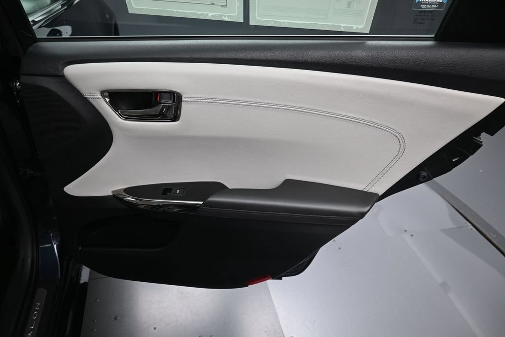 Certified 2016 Toyota Avalon Limited w/ Toyota Safety Sense Package FWD image 36