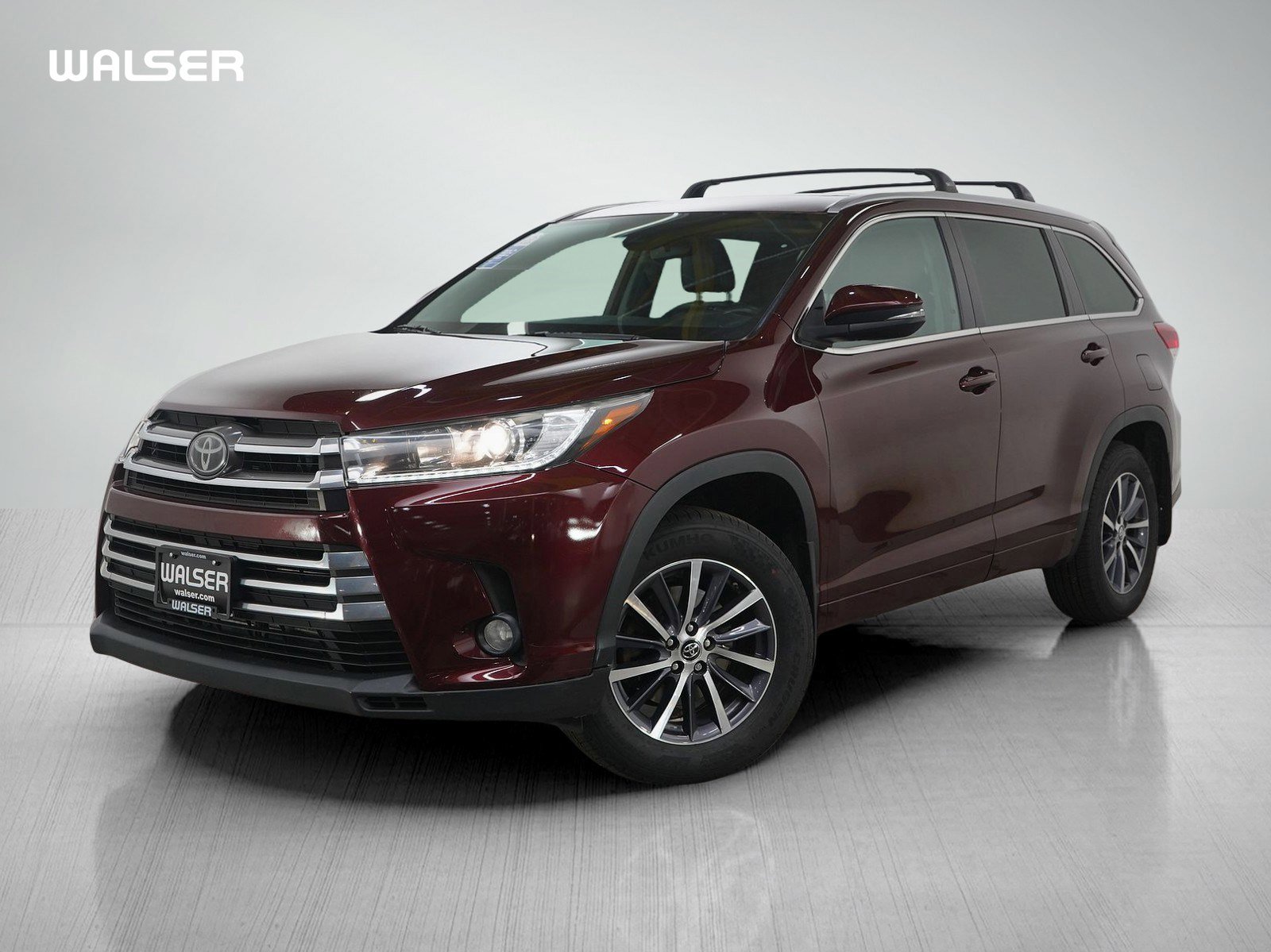 Used 2018 Toyota Highlander XLE image 1