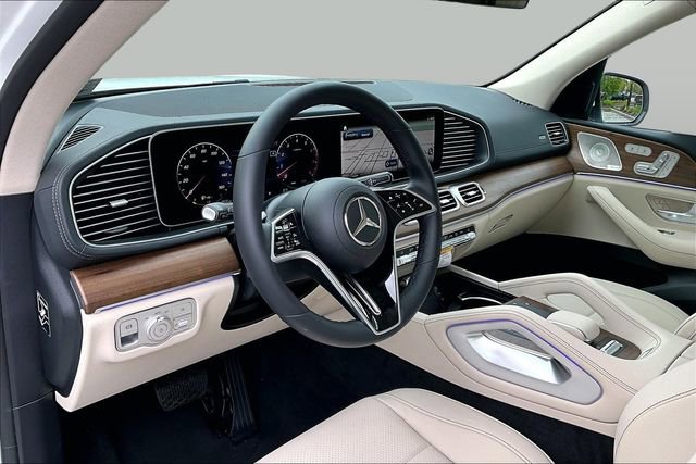 New 2026 Mercedes-Benz GLS 450 4MATIC image 8