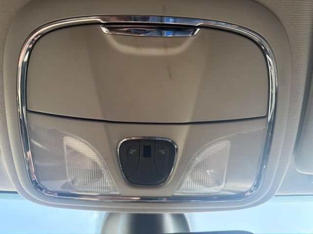Used 2020 Jeep Cherokee Limited FWD image 36