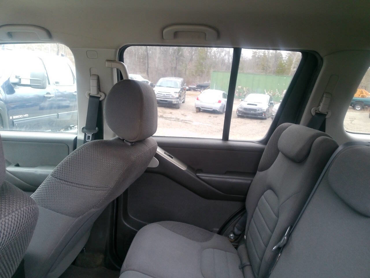 Used 2009 Nissan Pathfinder S image 32