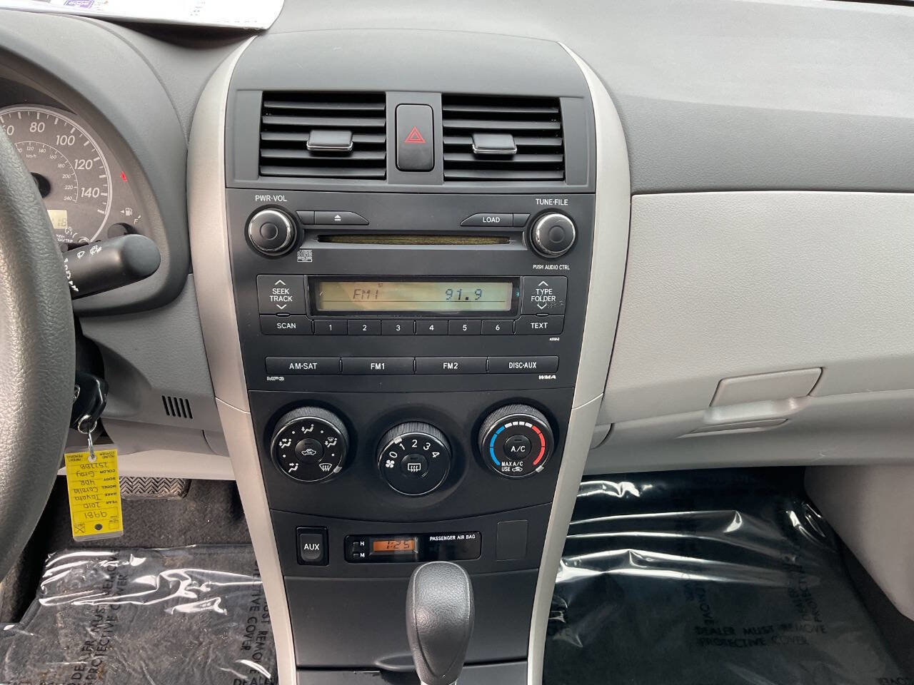 Used 2010 Toyota Corolla LE image 19