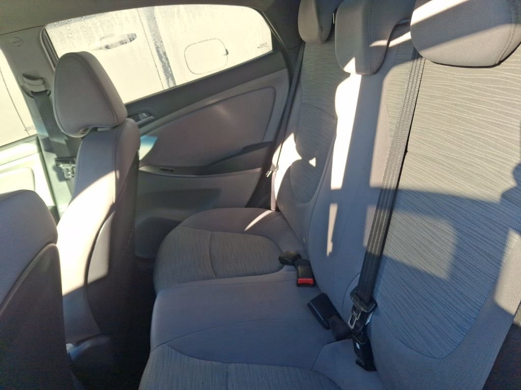 Used 2017 Hyundai Accent SE image 9