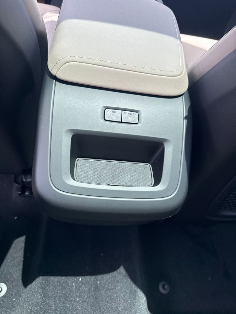 New 2026 Volvo XC60 B5 Plus w/ Protection Package Premier image 7