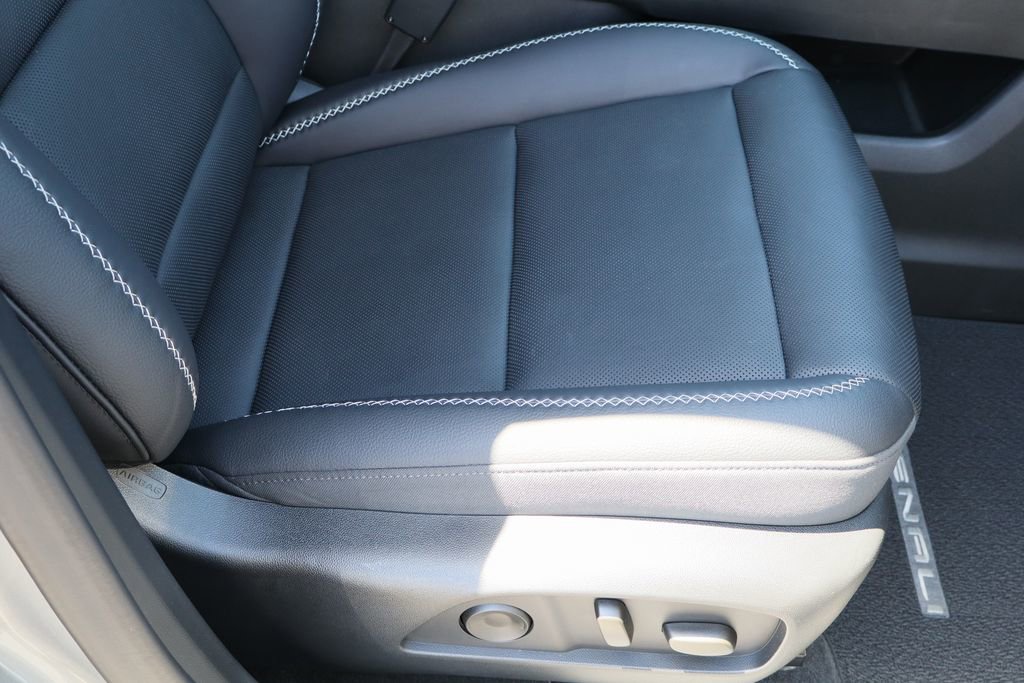 Certified 2026 GMC Terrain Denali AWD/4WD image 32