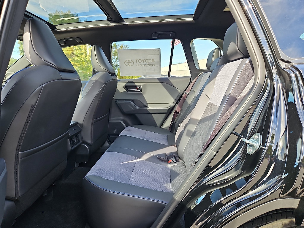New 2026 Toyota RAV4 XSE w/ Panoramic Sun Roof Package AWD/4WD image 9