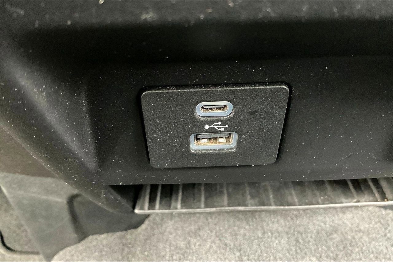 Used 2020 Ford F250 XL w/ STX Appearance Package image 16