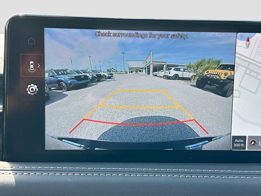 Used 2023 Genesis G70 2.0T AWD/4WD image 14