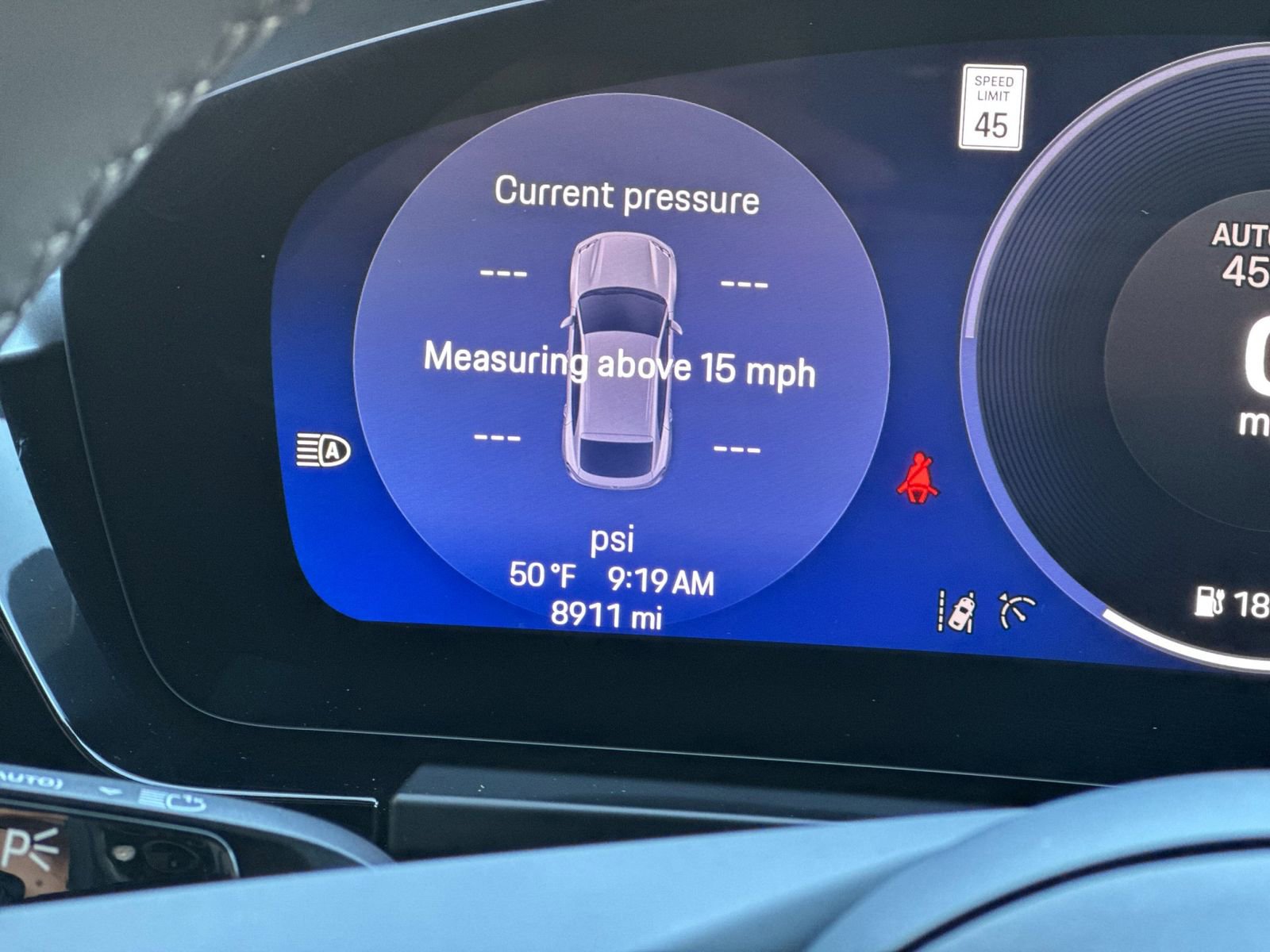 Used 2025 Porsche Macan 4 Electric image 32