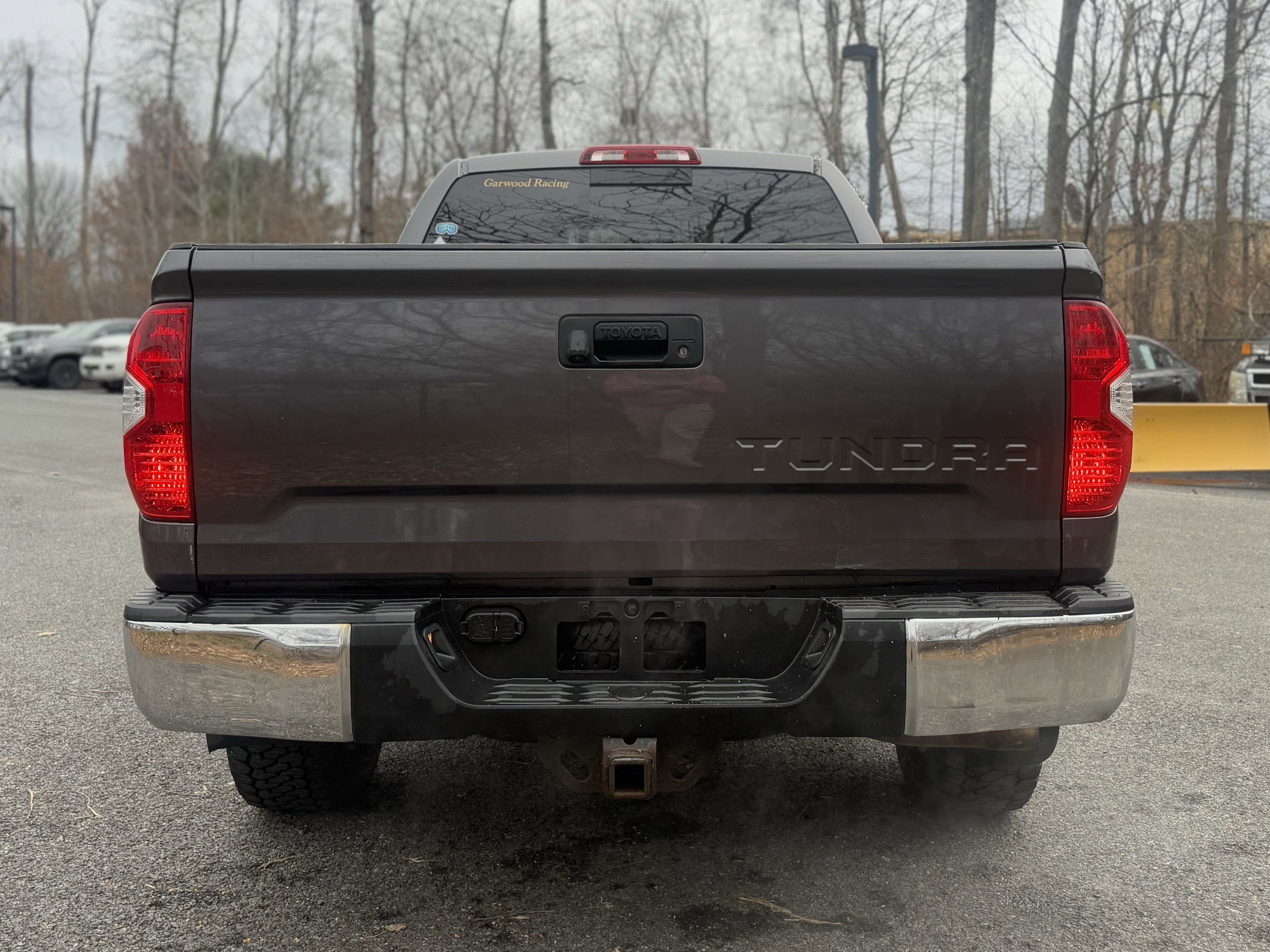 Used 2017 Toyota Tundra SR5 image 4