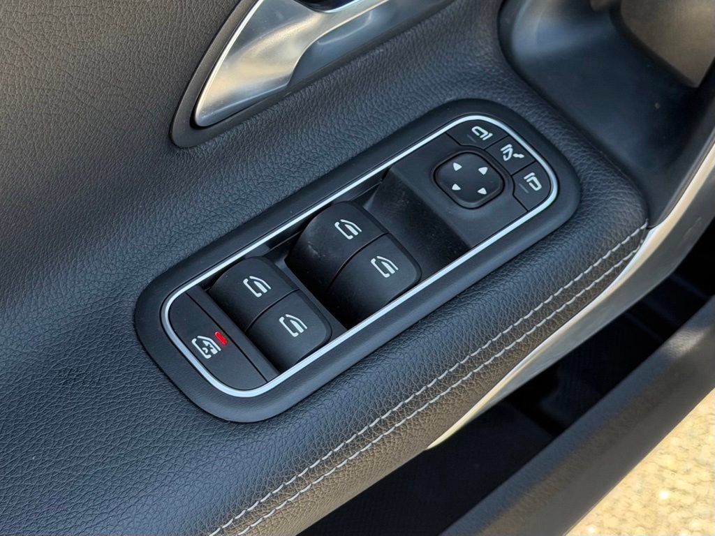 Certified 2021 Mercedes-Benz A 220 image 14