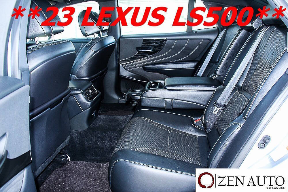 Used 2023 Lexus LS 500 w/ Accessory Package (Z1) RWD image 31