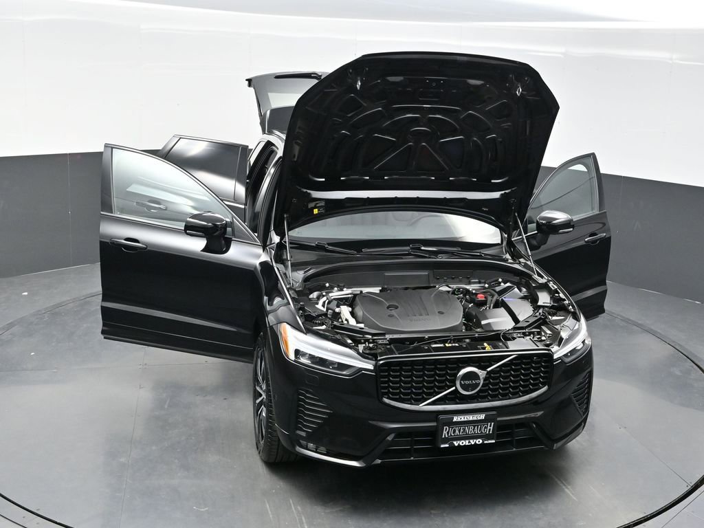 Used 2025 Volvo XC60 B5 Plus w/ Climate Package AWD/4WD image 39