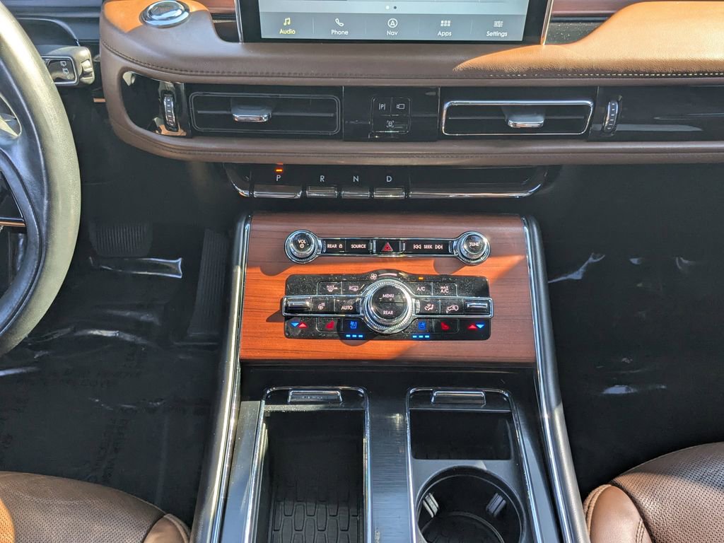 Used 2021 Lincoln Aviator Reserve w/ Equipment Group 201A image 6