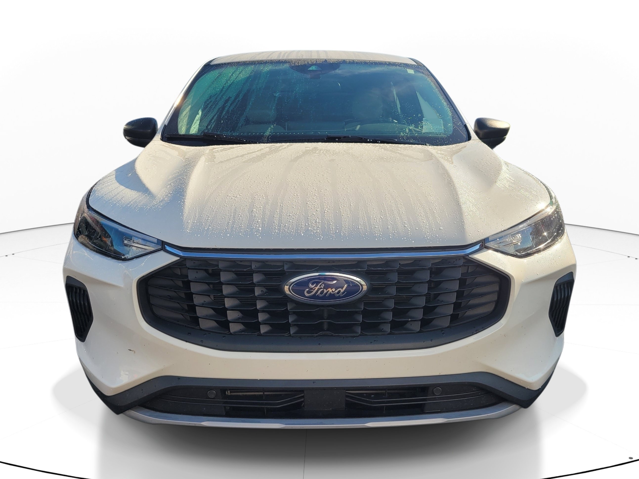 Used 2023 Ford Escape Active w/ Tech Pack #1 FWD image 2