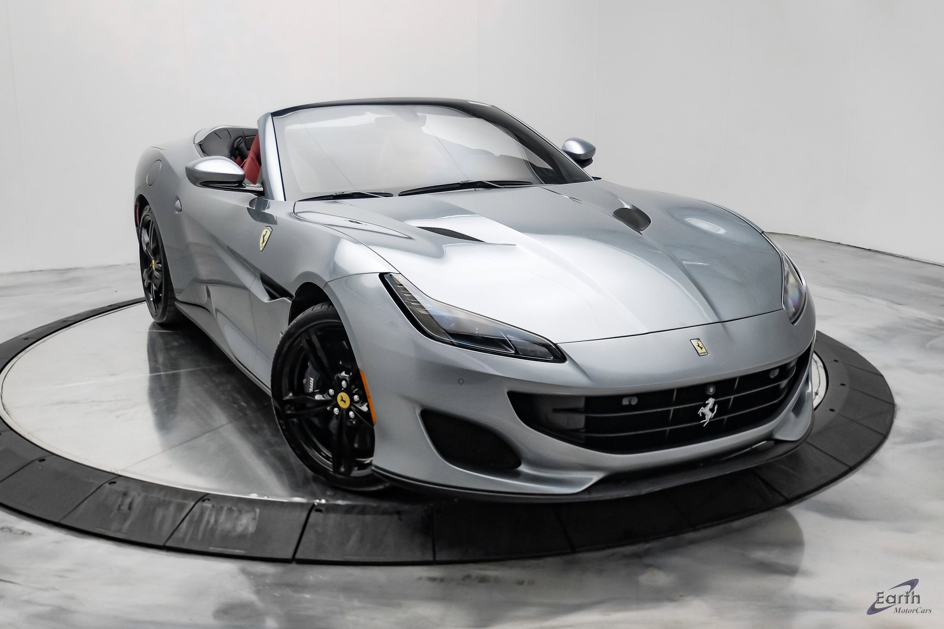 Used 2019 Ferrari Portofino image 29