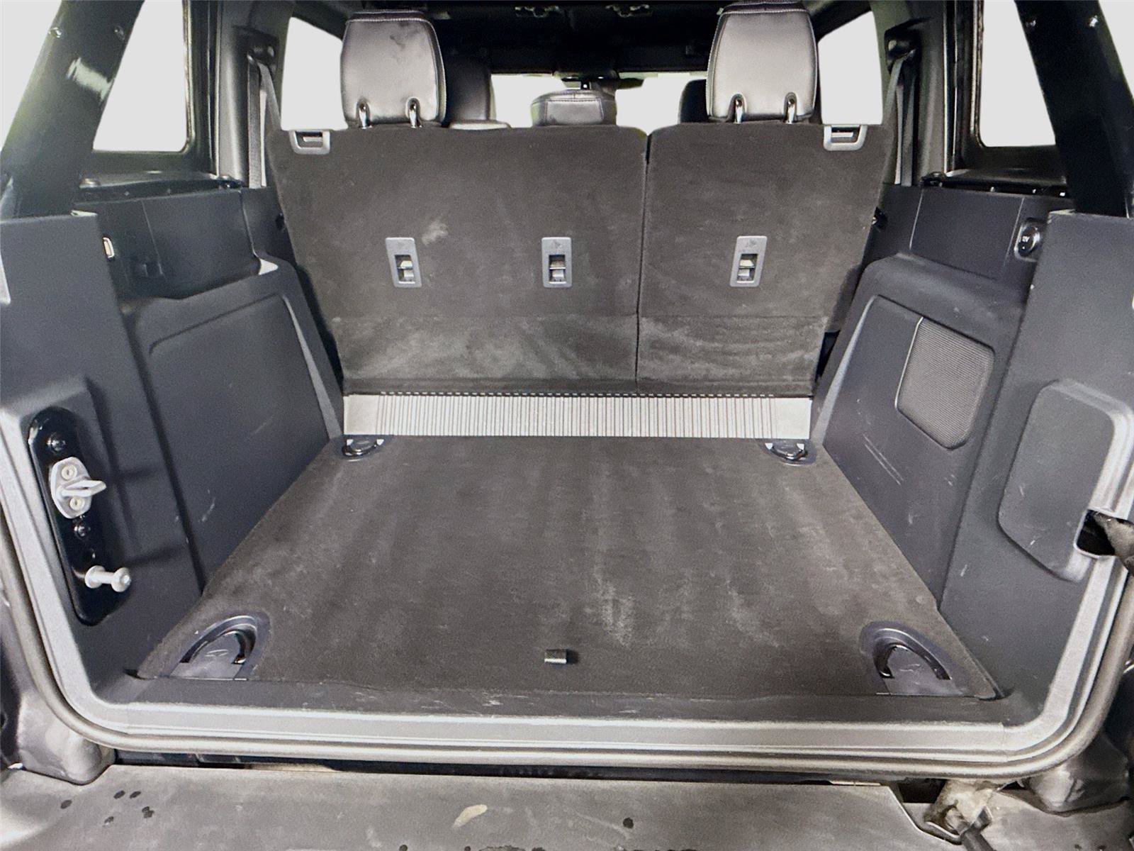 Used 2025 Ford Bronco Outer Banks AWD/4WD image 18