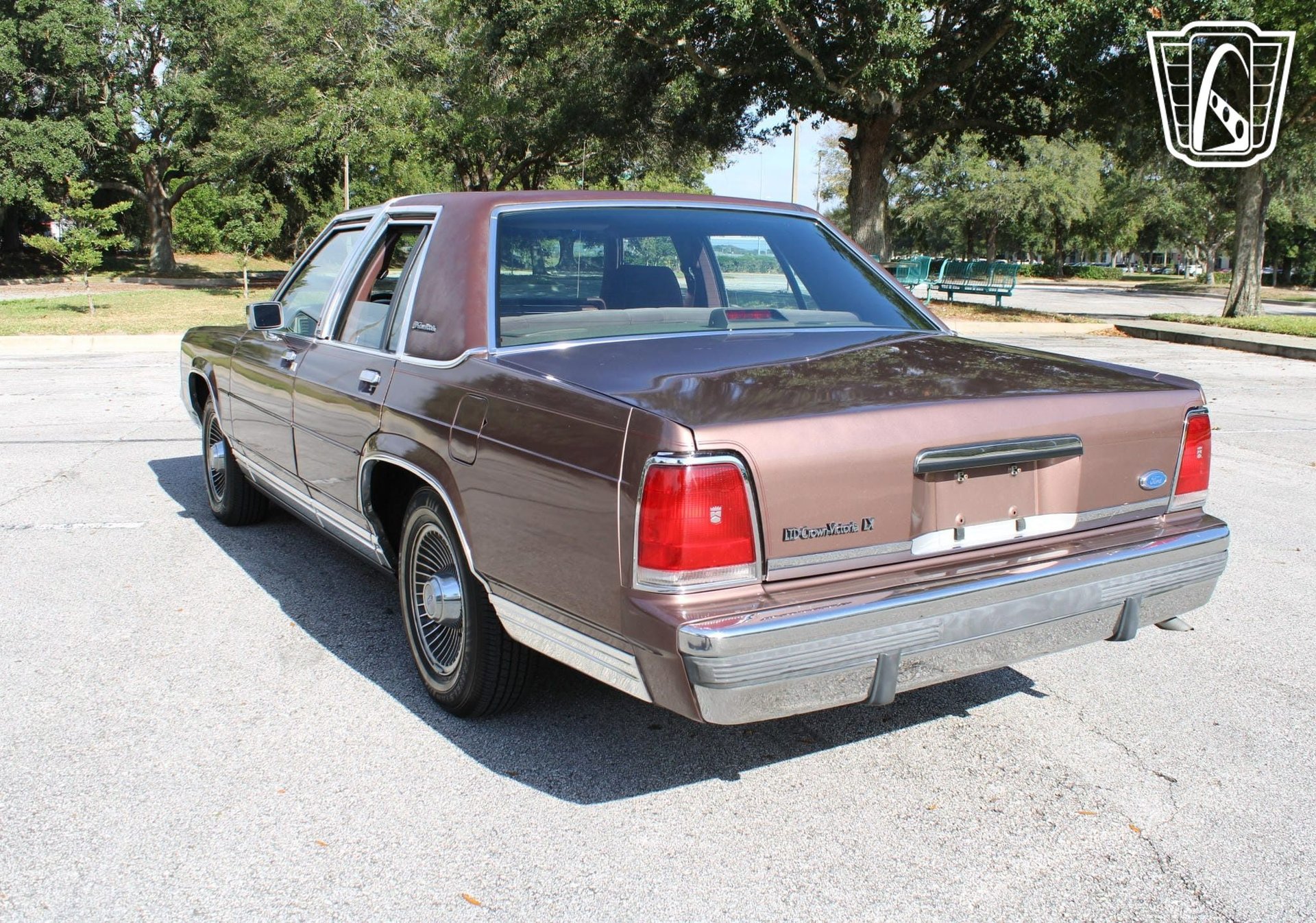 Used 1989 Ford LTD Crown Victoria image 23