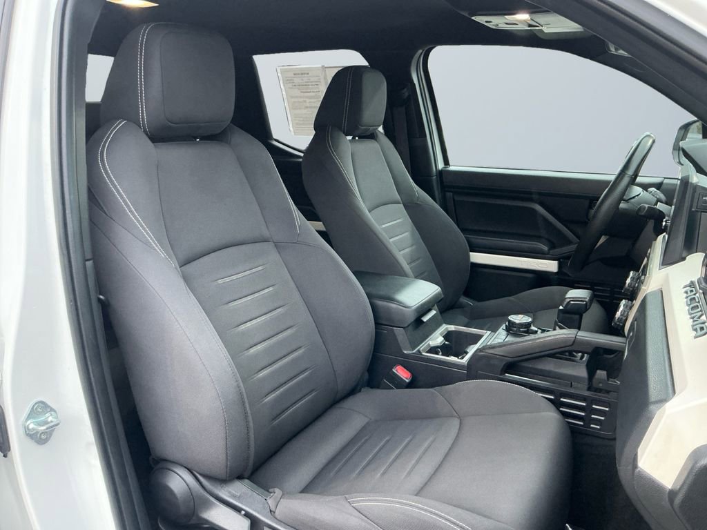 Certified 2024 Toyota Tacoma TRD Off-Road image 17
