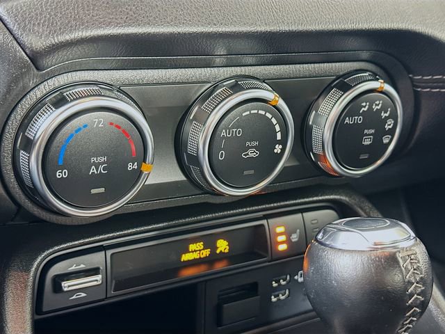 Used 2022 MAZDA MX-5 Miata RF Grand Touring image 16