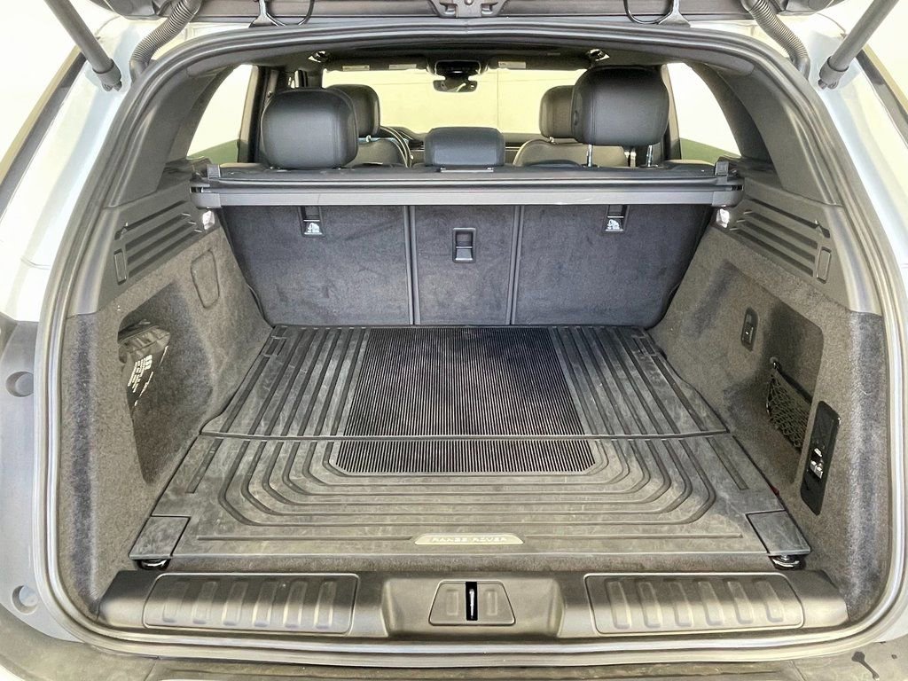 Used 2023 Land Rover Range Rover Sport SE image 7