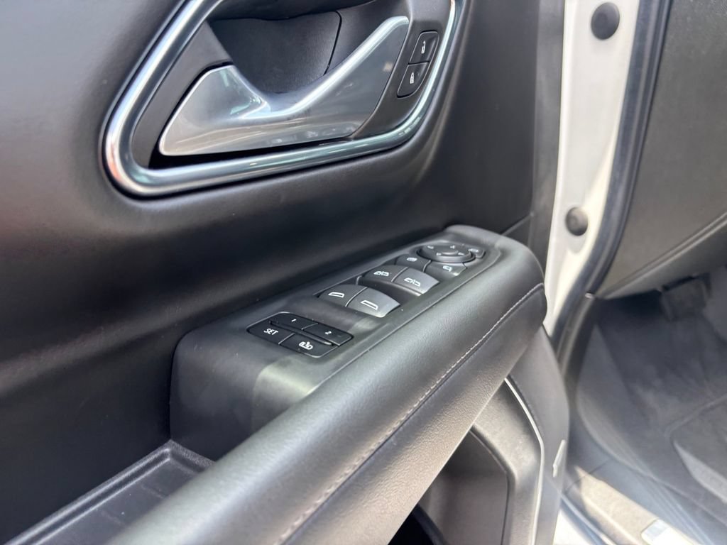 Certified 2023 Chevrolet Tahoe Z71 w/ Luxury Package AWD/4WD image 24