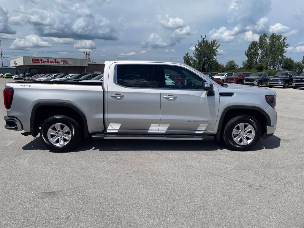 Used 2022 GMC Sierra 1500 SLE AWD/4WD image 9