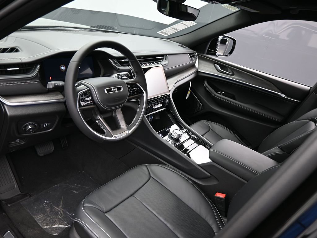 New 2025 Jeep Grand Cherokee L Overland image 26