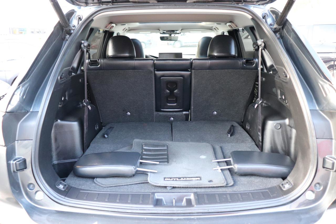 Used 2025 Mitsubishi Outlander SEL FWD image 62