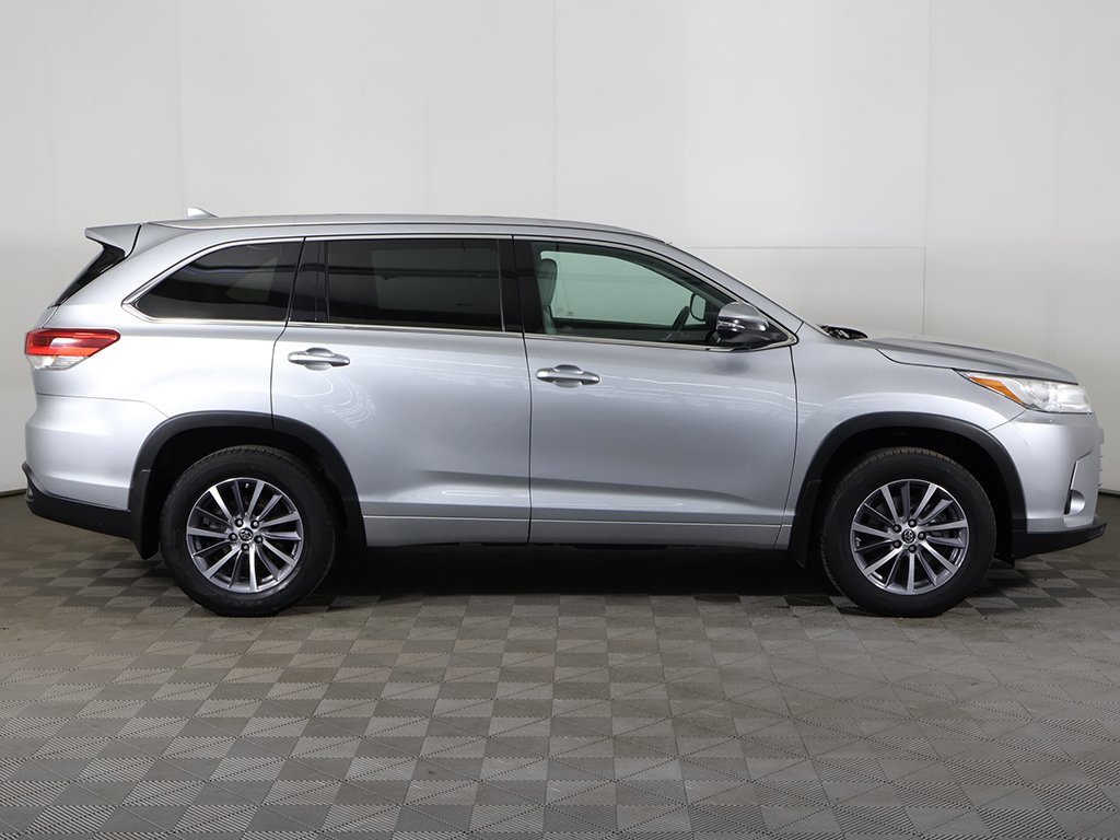 Used 2017 Toyota Highlander XLE image 20