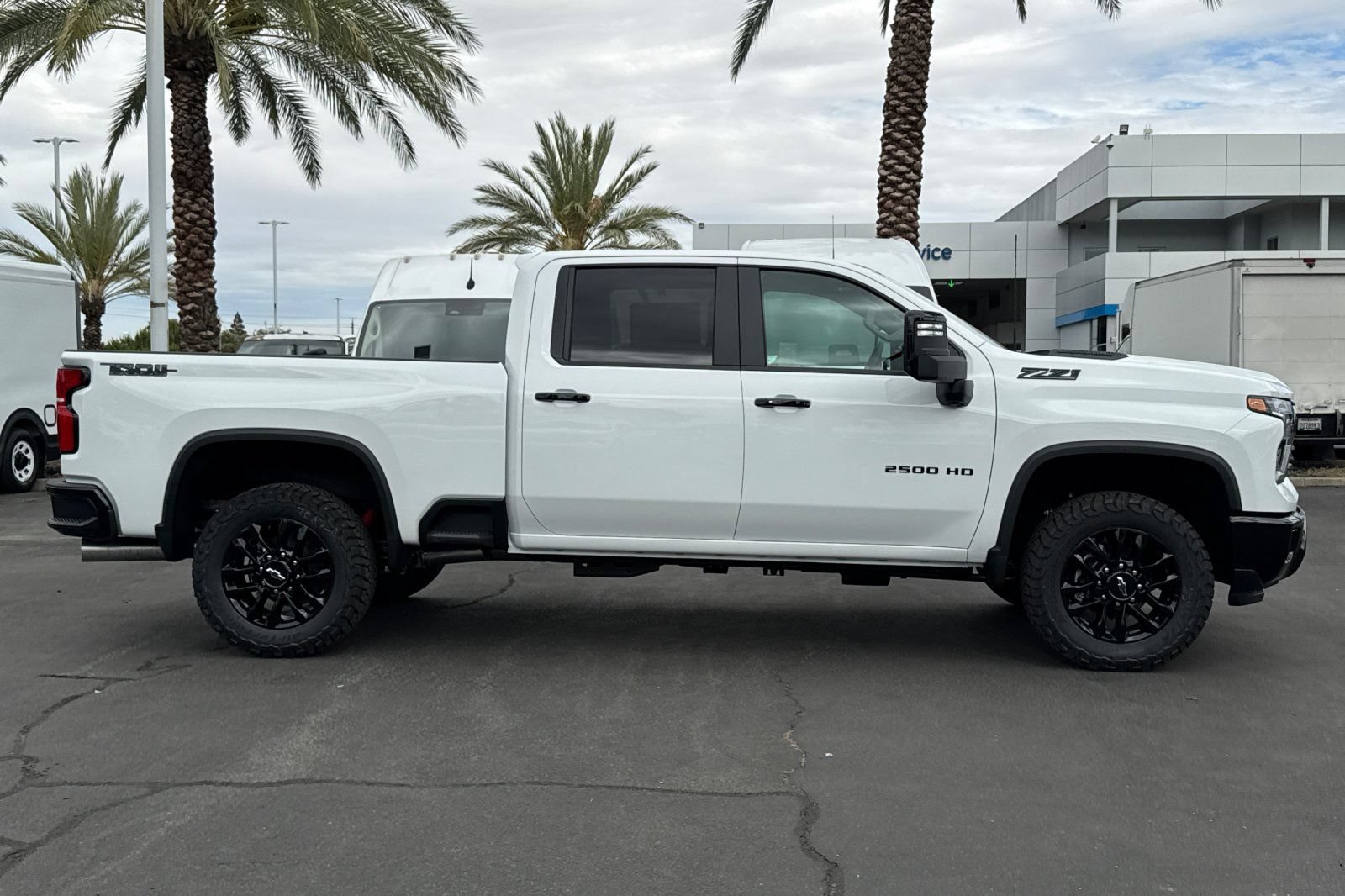 New 2026 Chevrolet Silverado 2500 LT w/ Trail Boss Package AWD/4WD image 2