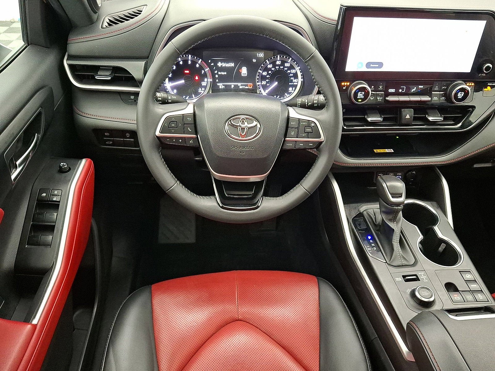 Used 2024 Toyota Highlander XSE AWD/4WD image 13