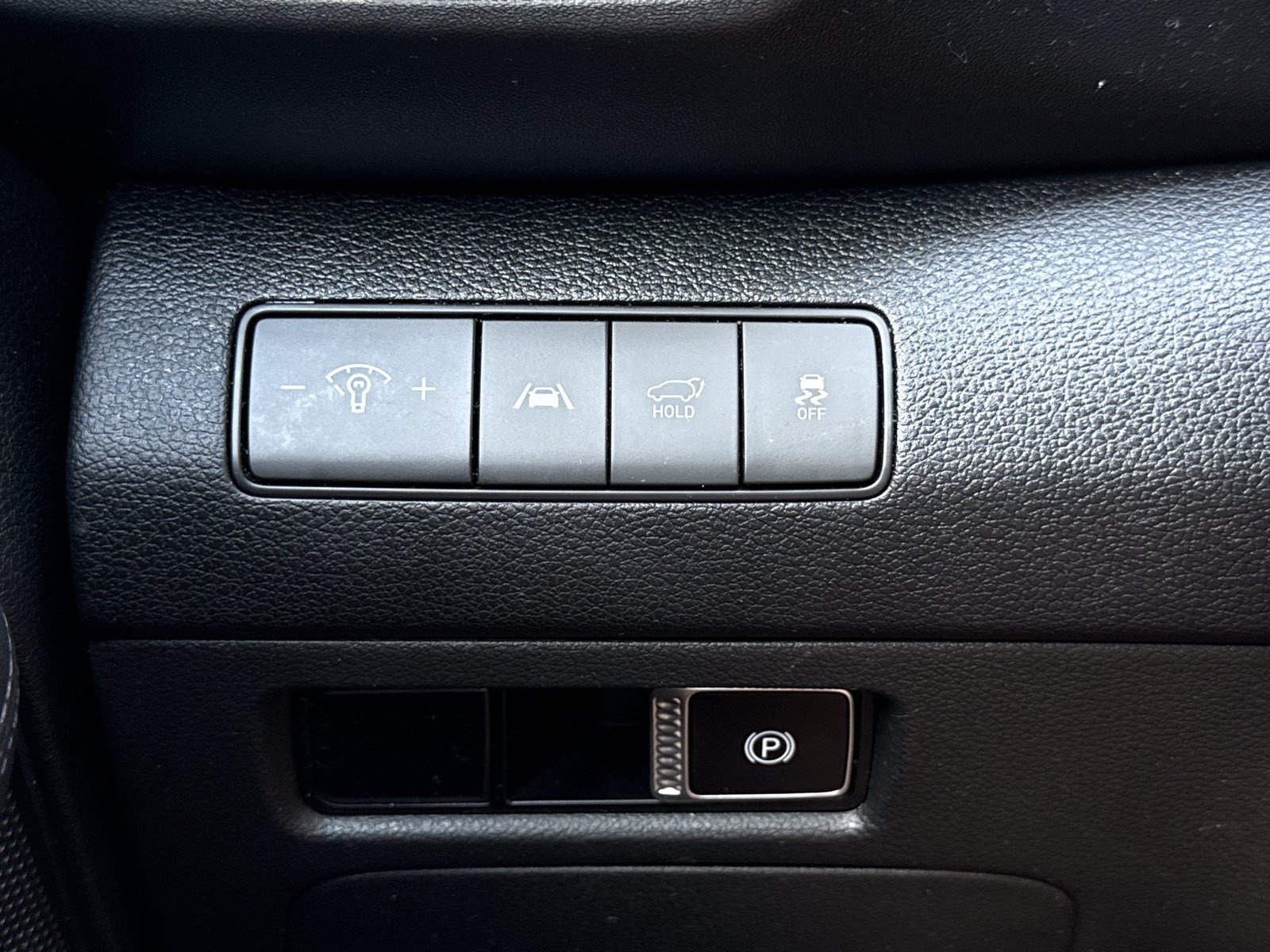 Certified 2023 Hyundai Santa Fe SEL FWD image 18