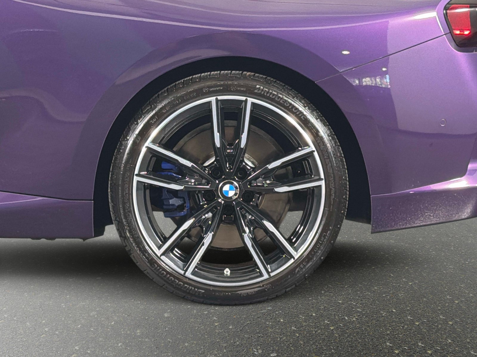 Used 2025 BMW M240i Coupe RWD image 11