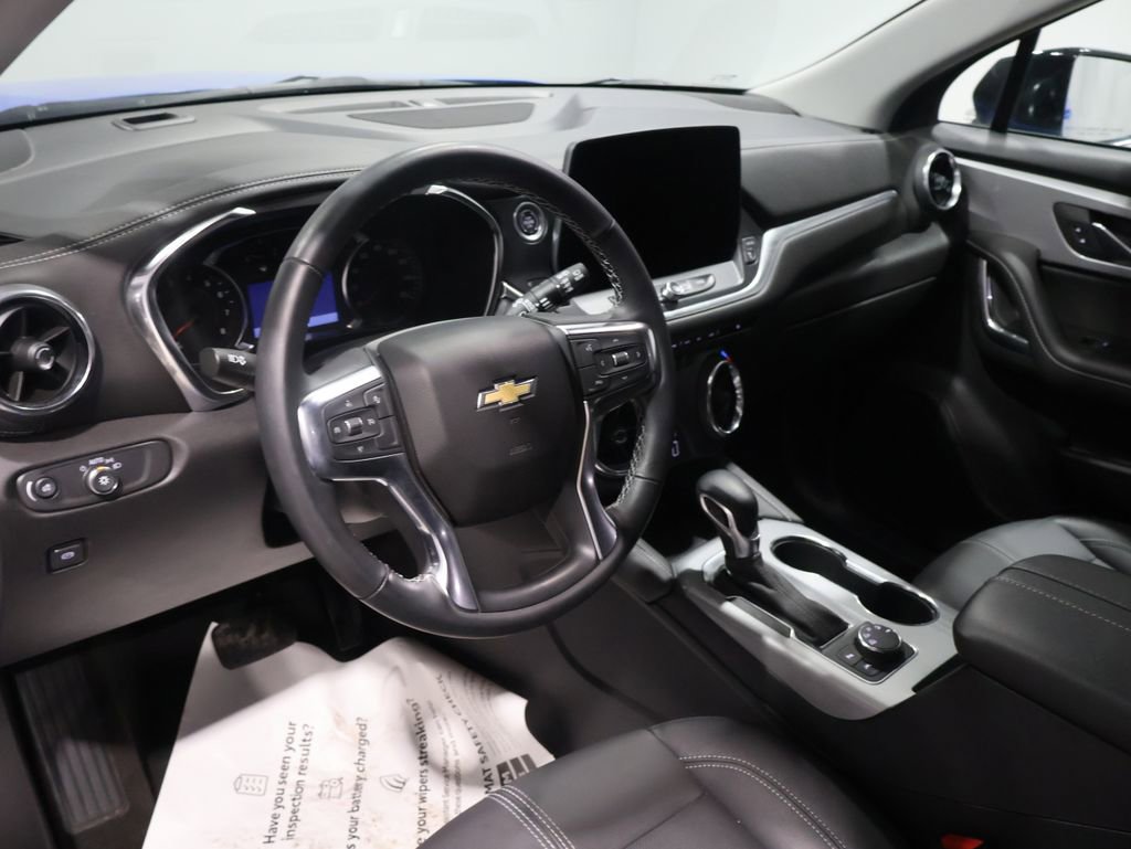 Used 2025 Chevrolet Blazer LT w/ Midnight/Sport Edition image 16
